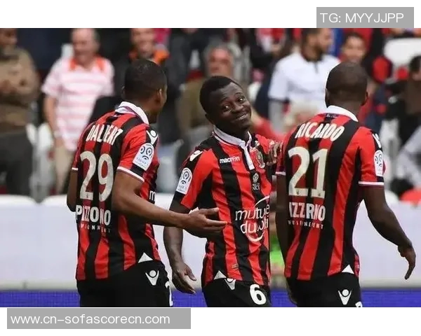 神户胜利船与鹿岛鹿角的激烈对决分析与赛季前景展望 神户胜利船与鹿岛鹿角的激烈对决分析与赛季前景展望